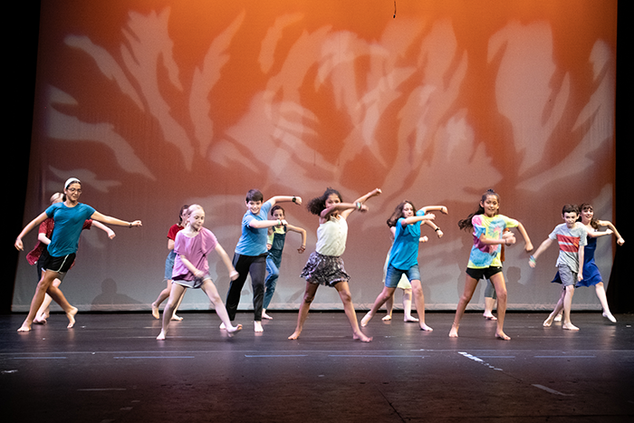 an image of a group of kids dancing at URJ Six Points Creative Arts Academy on Shabbat