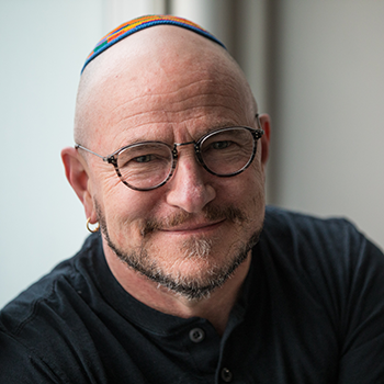 Rabbi Jhos Singer