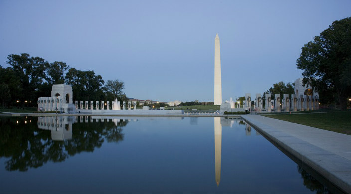 Side view of the Washington Monument at twilight