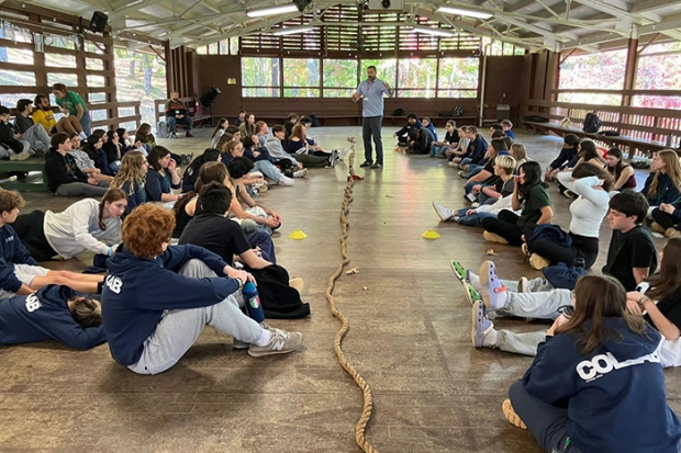 teens learning about Israel from Rabbi Josh Weinberg at the URJ Teen Israel Fellowship program at the Collab