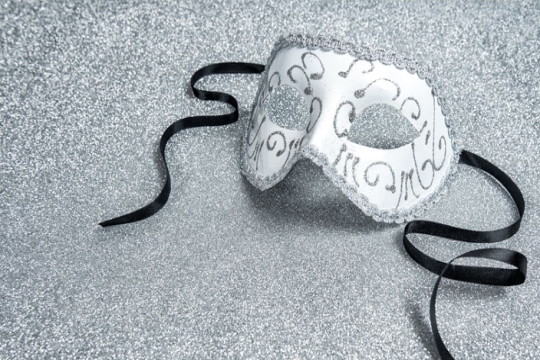 a purim mask