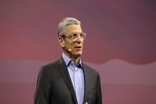 Rabbi Rick Jacobs on stage at the URJ Biennial