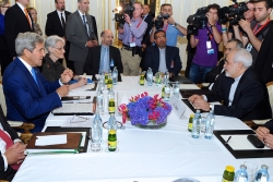 John Kerry and Mohammad Javad Zarif conduct a bilateral meeting in Vienna, Austria, 14 July 2014