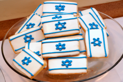 Israeli Flag cookies for the Jewish Holiday of Yom HaZikaron and Yom HaAtzmaut