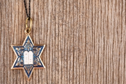Jewish star necklace