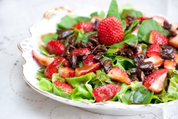 strawberry and spinach salad
